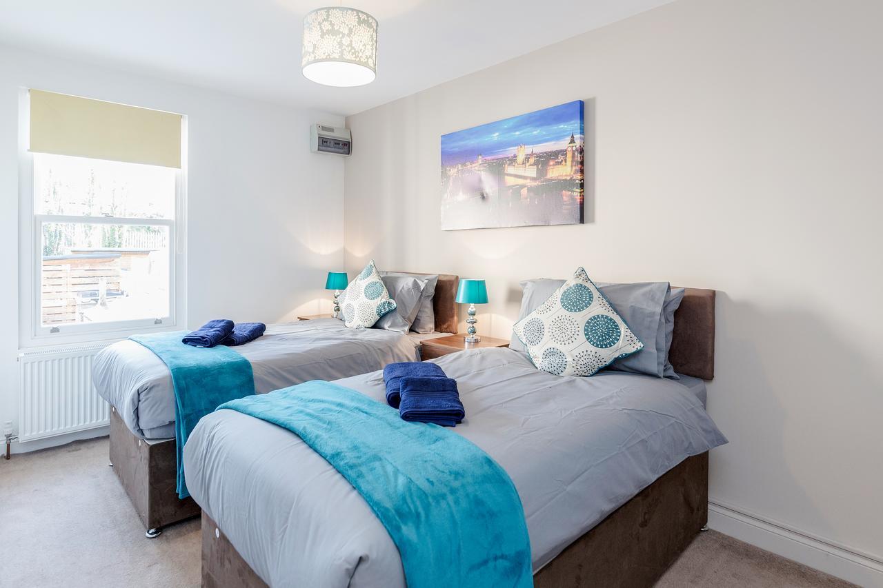 Watford Junction Apartment Exterior foto